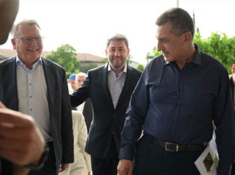 Συνάντηση του Νίκου Ανδρουλάκη και του Νίκολας Σμιτ με τον Περιφερειάρχη Θεσσαλίας Δημήτρη Κουρέτα