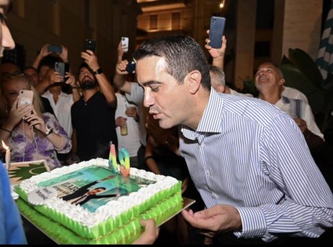 Λαμπερά Γενέθλια για τον Μιχάλη Κατρίνη