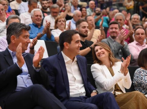 Να χαλάσουμε τα σχέδια όλων αυτών που θέλουν ένα μικρό ΠΑΣΟΚ