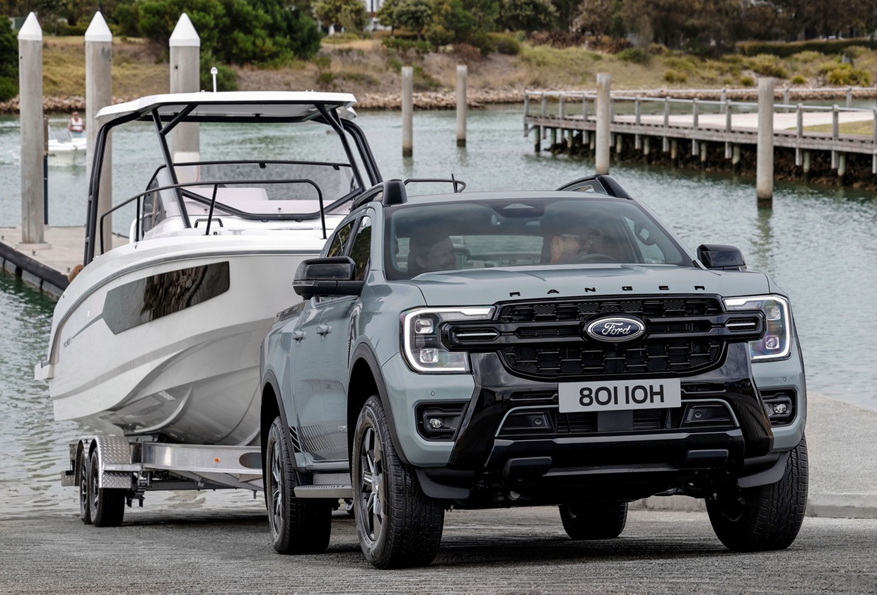 FORD Ranger Plug-In Hybrid Trailer Backup Assist: Το pick-up που μπαίνει στην πρίζα και κάνει την όπισθεν… παιχνιδάκι