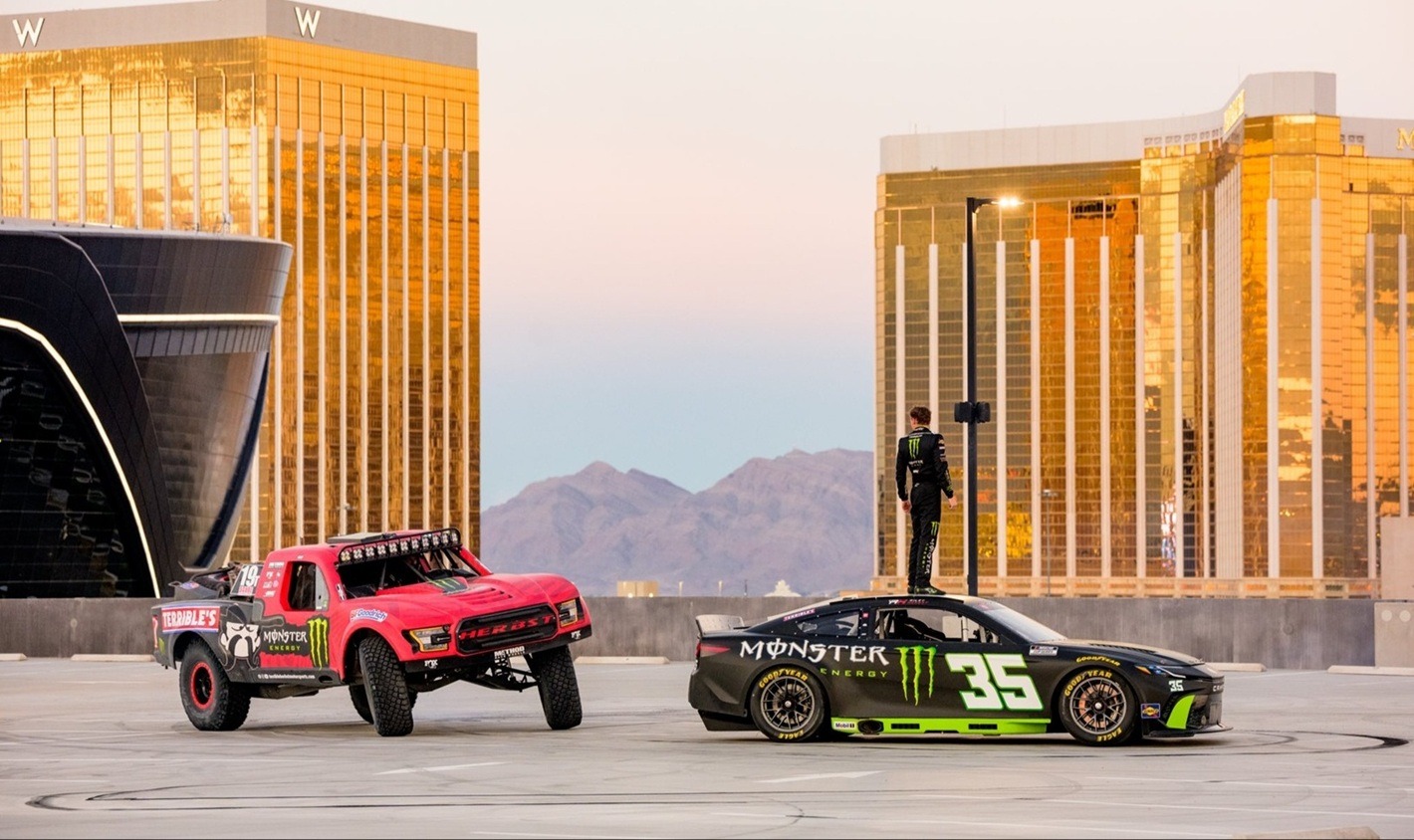 VIDEO: Σκόνη και καπνός από τη Νεβάδα μέχρι το Λας Βέγκας