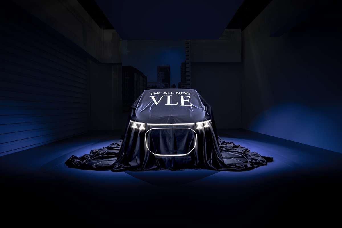 LIVE TV: Η αποκάλυψη της MERCEDES-BENZ VLE