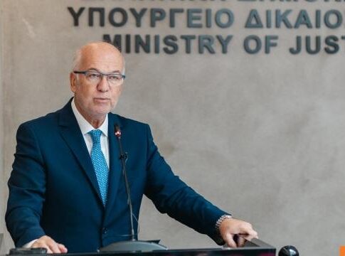 Συνταγματική Αναθεώρηση και Υγειονομικά Θέματα