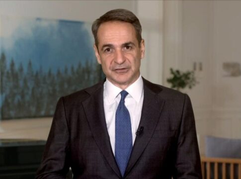 Μήνυμα Μητσοτάκη για το Πάσχα και Αντιπαραθέσεις