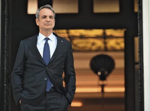 Τσίπρας, ΠαΣοΚ και η θύελλα του ΟΠΕΚΕΠΕ