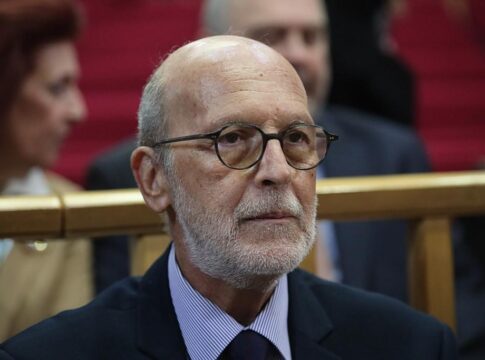 Υποκλοπές, προανακριτικές και πολιτική αλλαγή