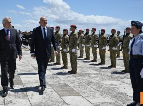 Δημοσκοπήσεις και στρατηγικές κινήσεις στη ΝΔ: Το πολιτικό σκηνικό αλλάζει