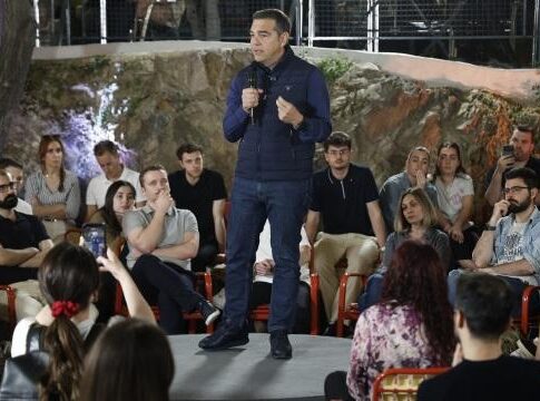 Εξελίξεις και προκλήσεις στην ελληνική πολιτική σκηνή