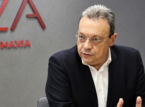 Νέες Συναντήσεις και Κόμματα στον Ορίζοντα