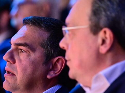 Στο δρόμο για την πολιτική Ιθάκη