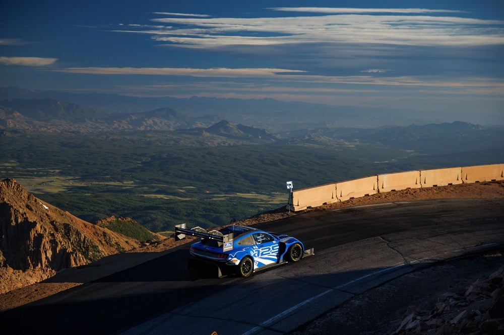 Ανάβαση Pikes Peak 2026: Θρίαμβος του Dumas με FORD Mustang Mach- E (video)