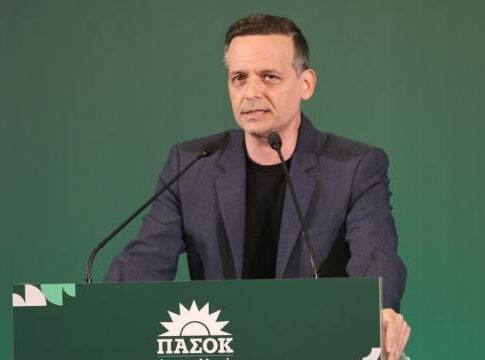 Κόντρες και αναγνωρίσεις στο προσκήνιο