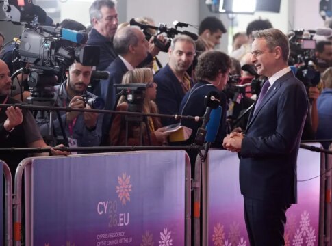 Σκάνδαλο Υποκλοπών και Πολιτικές Αντεγκλήσεις: Οι Τελευταίες Εξελίξεις