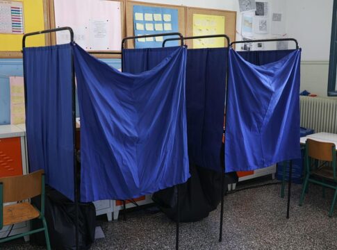 Σκιώδης κυβέρνηση Τσίπρα: Ποιοι αναλαμβάνουν τους τομείς