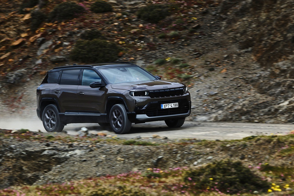 JEEP Compass: Με νέα μειωμένη τιμή και εγγύηση 8 χρόνων
