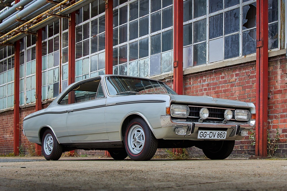 OPEL Rekord C: Το μοντέλο-θρύλος που άνοιξε τον δρόμο για το σημερινό Astra