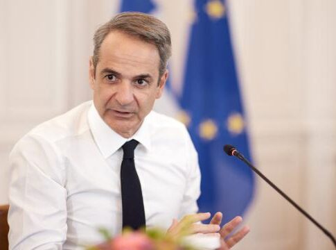 Αθλητισμός, Διπλωματία και Προεκλογικό Σκηνικό