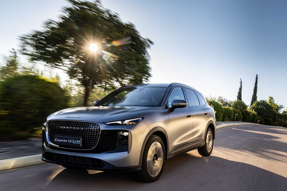 LEPAS L8 PHEV: «Έξυπνη» τεχνολογία σε…συσκευασία πολυτελείας