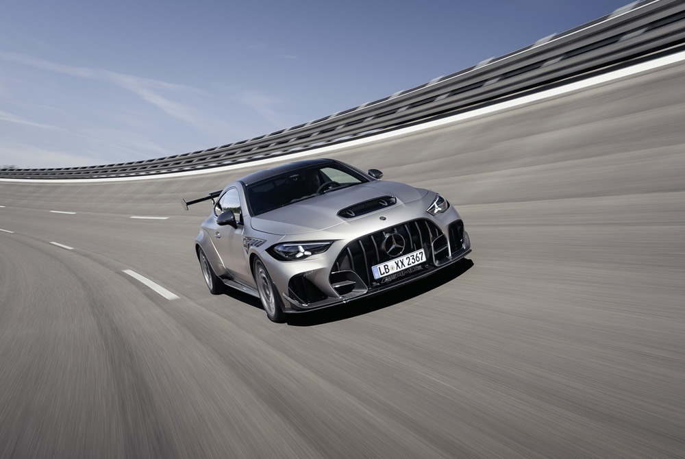 MERCEDES-BENZ CLE 646 Spezialanfertigung: Το πισωκίνητο «θηρίο» των 646 ίππων. Πόσα αυτοκίνητα θα κατασκευαστούν και πόσο κοστίζει