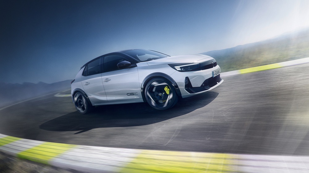 OPEL: Το νέο Corsa GSE των 281 ίππων κάνει πρεμιέρα στην Ελλάδα