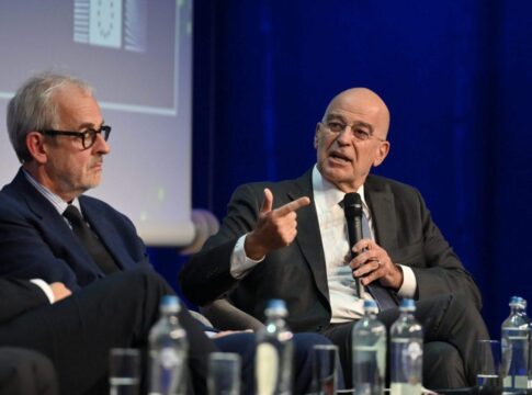 Σημαντικές πολιτικές εξελίξεις: Προκλήσεις και μεταρρυθμίσεις