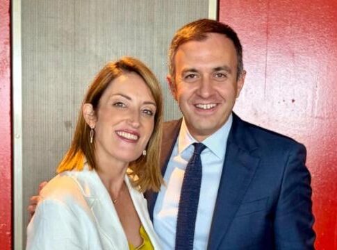 Συνάντηση Χατζηβασιλείου και συνεργασίες ΠΑΣΟΚ-Τσίπρα