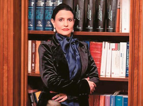 Εξετάσεις και Αλλαγές στον Πολιτικό Χάρτη