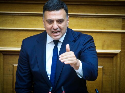 Η Πολιτική Σκηνή Στην Ελλάδα